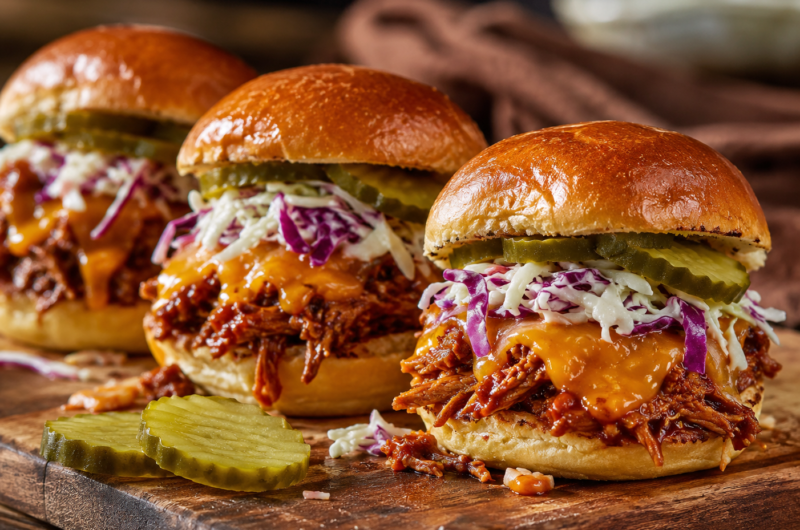 Honey Chipotle Garlic Chicken Sliders – Easy Sweet & Spicy Dinner